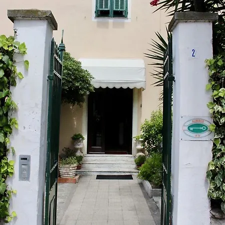 Giardino Delle Rose Bike&breakfast Frühstückspension 3*