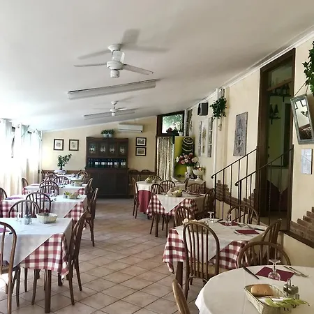 Giardino Delle Rose Bike&breakfast Frühstückspension 3*