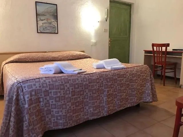 Giardino Delle Rose Bike&breakfast Bed & Breakfast 3*