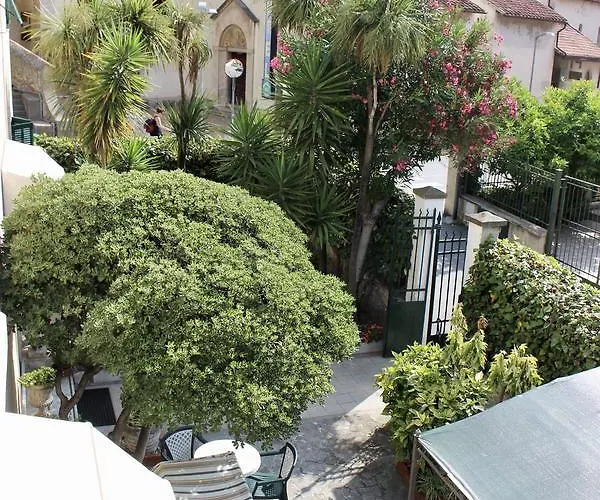 Bed & Breakfast Giardino Delle Rose Bike&breakfast Finale Ligure