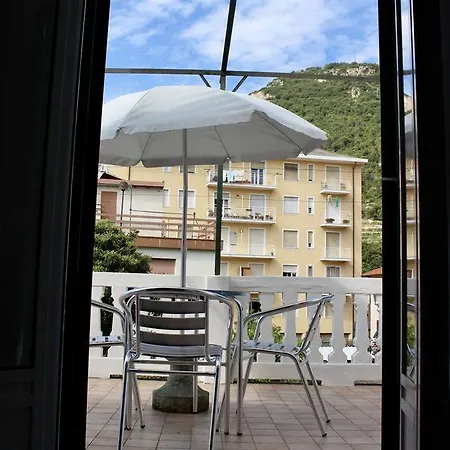 Alojamento de Acomodação e Pequeno-almoço Giardino Delle Rose Bike&breakfast 3*