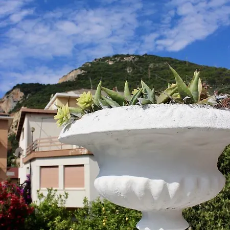 Giardino Delle Rose Bike&breakfast *