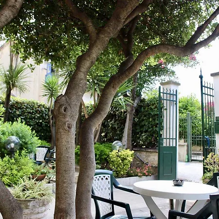 Giardino Delle Rose Bike&breakfast Bed & Breakfast Finale Ligure