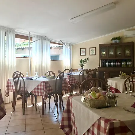 Giardino Delle Rose Bike&breakfast 3* Finale Ligure