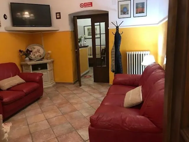 فندق مبيت وإفطار Giardino Delle Rose Bike&breakfast فينالي ليغوري