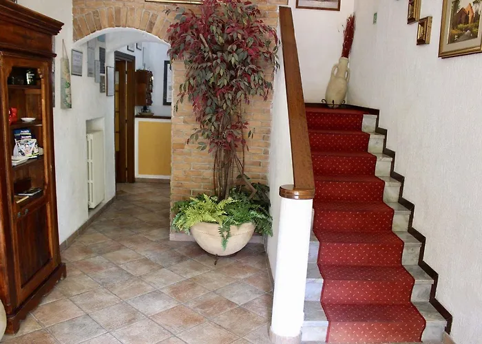 Giardino Delle Rose Bike&breakfast فندق مبيت وإفطار 3*