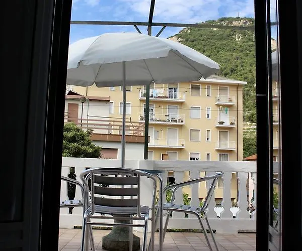 فندق مبيت وإفطار Giardino Delle Rose Bike&breakfast 3*