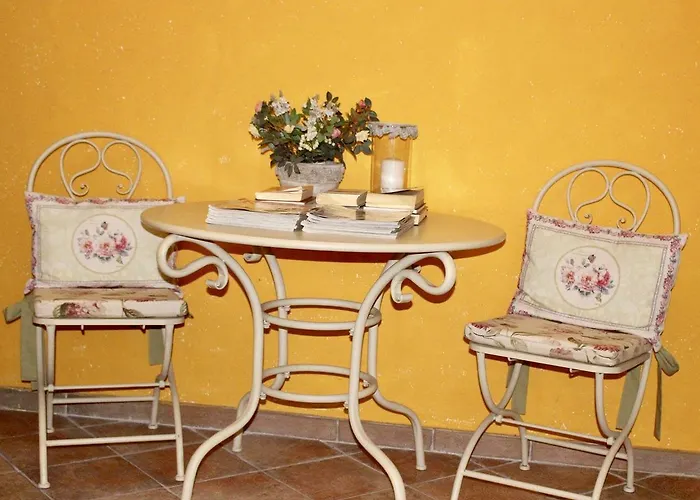 Giardino Delle Rose Bike&breakfast B&B 피날레리구레
