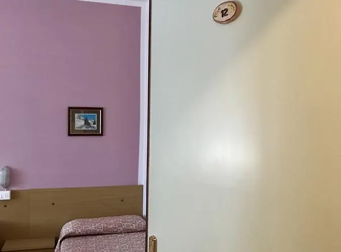 Giardino Delle Rose Bike&breakfast فندق مبيت وإفطار 3*