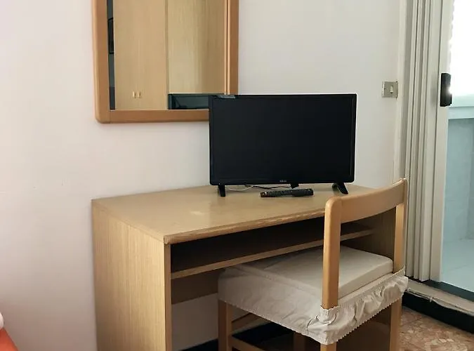 فندق مبيت وإفطار Giardino Delle Rose Bike&breakfast 3*